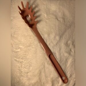 Tupperware Mauve Pink Pasta Fork/Server #1818-2 New, Never Used! 12 inches long!